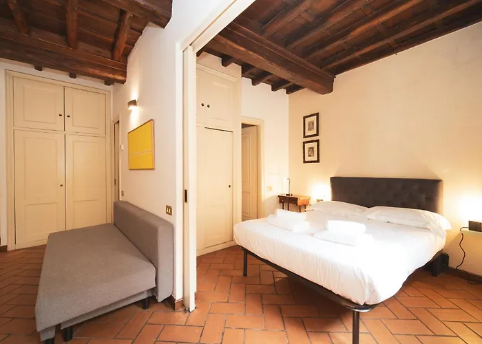 Trevi Fountain By Buddyrent * 로마